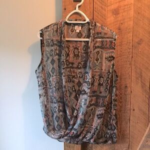 Yvonne Marie light shirt 